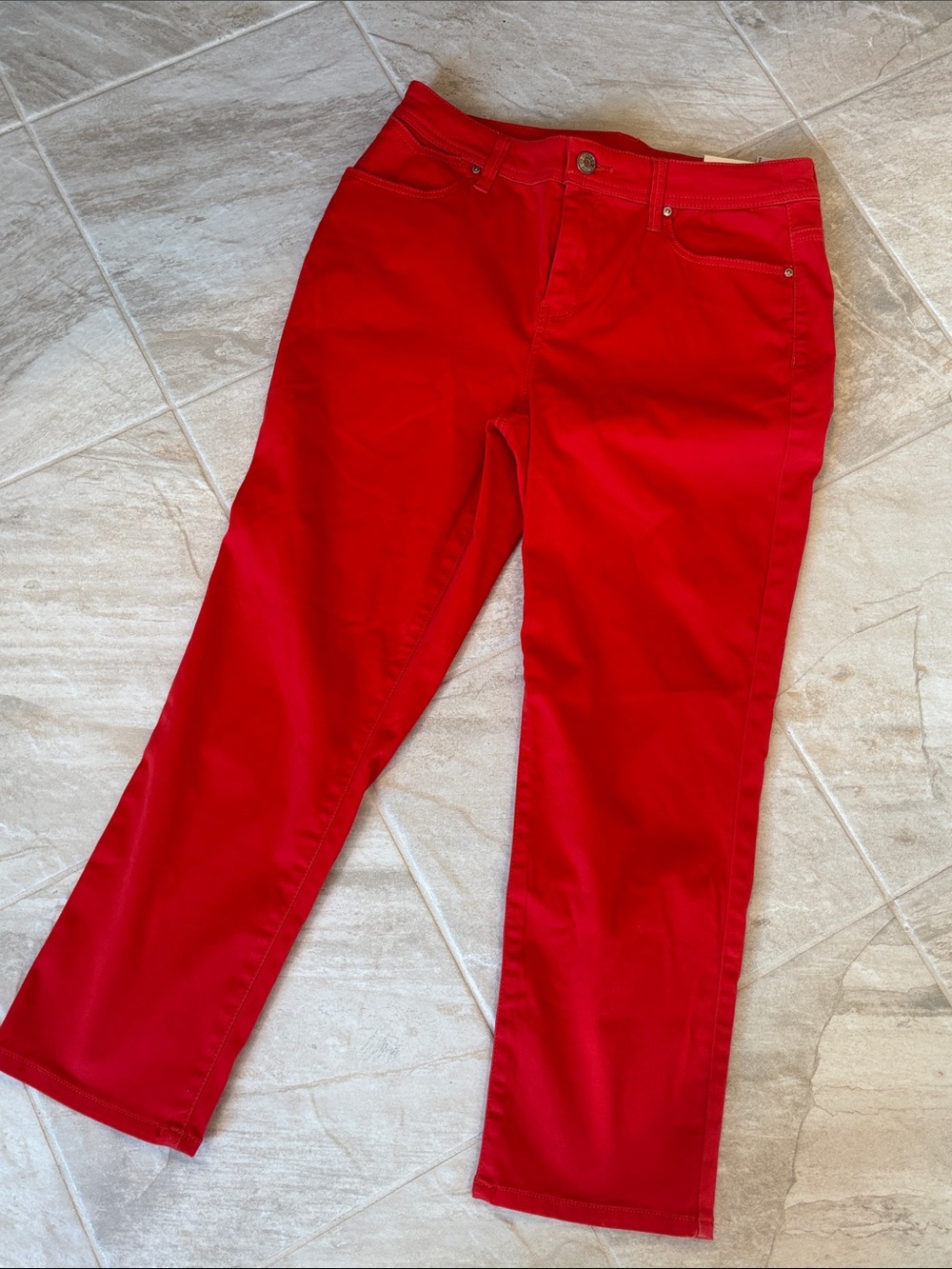 Chico's NWT the Platinum Girlfriend Crop Pants